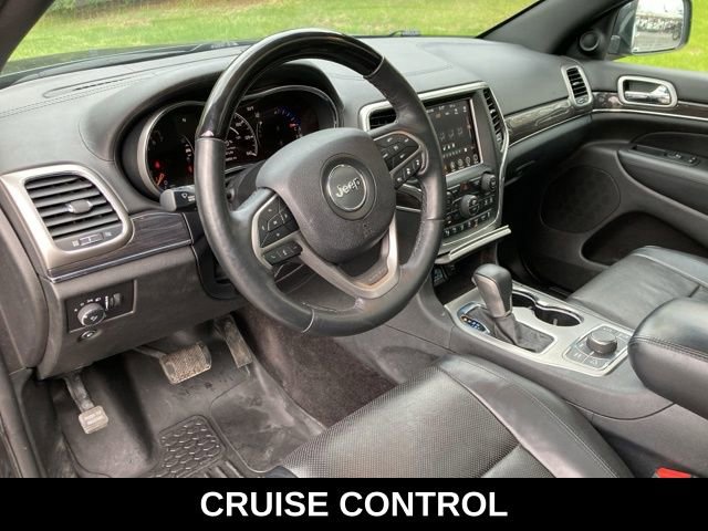 Used 2018 Jeep Grand Cherokee Overland w/ Jeep Active Safety Group AWD/4WD image 11