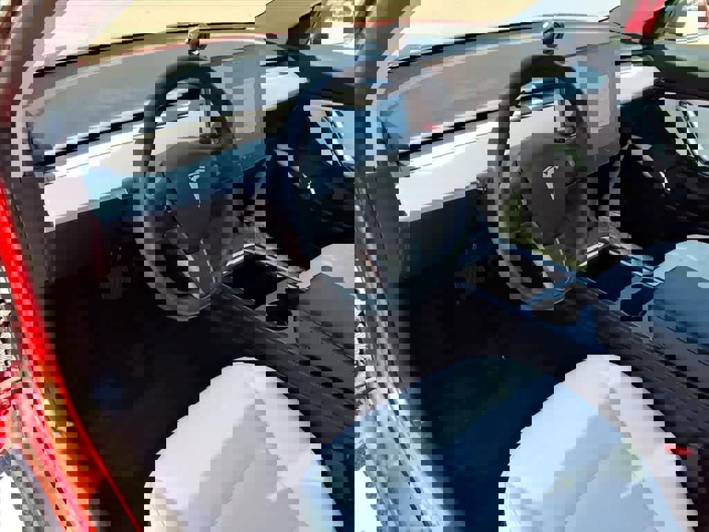 Used 2021 Tesla Model 3 Standard Range Plus RWD image 17