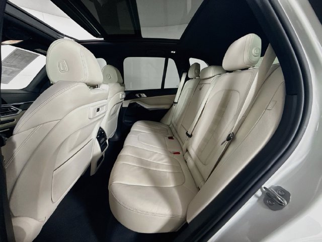Used 2020 BMW X5 sDrive40i w/ M Sport Package RWD image 24