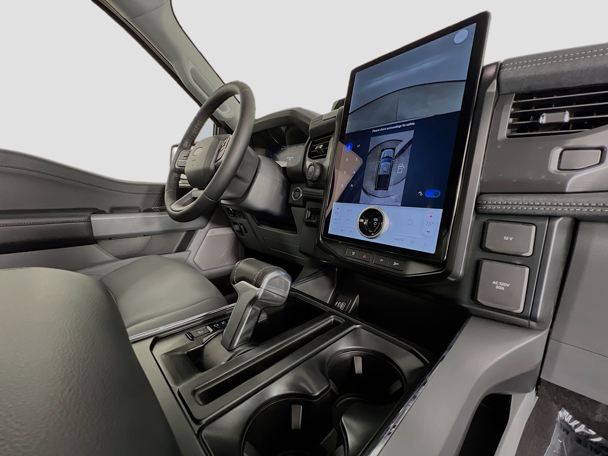 Used 2025 Ford F150 Lightning Flash image 34