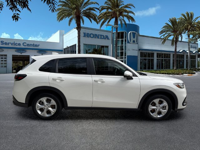 Used 2025 Honda HR-V LX image 9