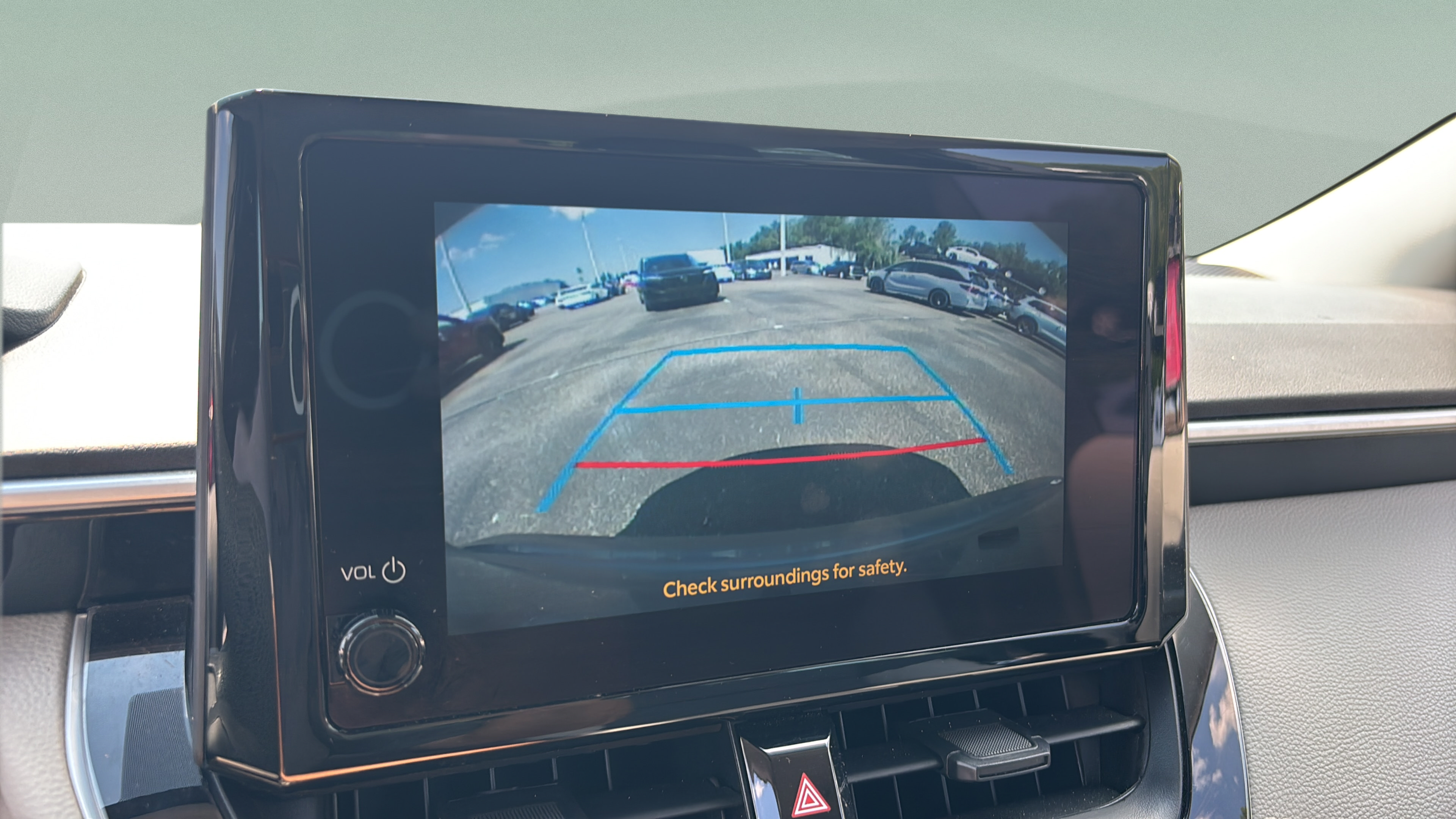 Used 2025 Toyota Corolla LE FWD image 21