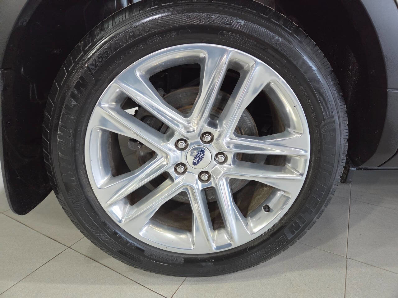 Used 2017 Ford Explorer Limited FWD image 10