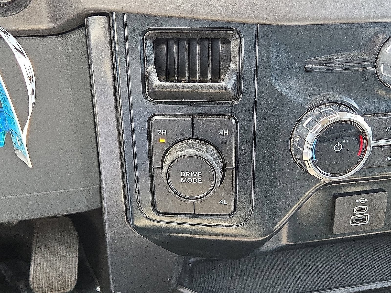 Used 2025 Ford F150 XLT w/ Equipment Group 301A Standard AWD/4WD image 29