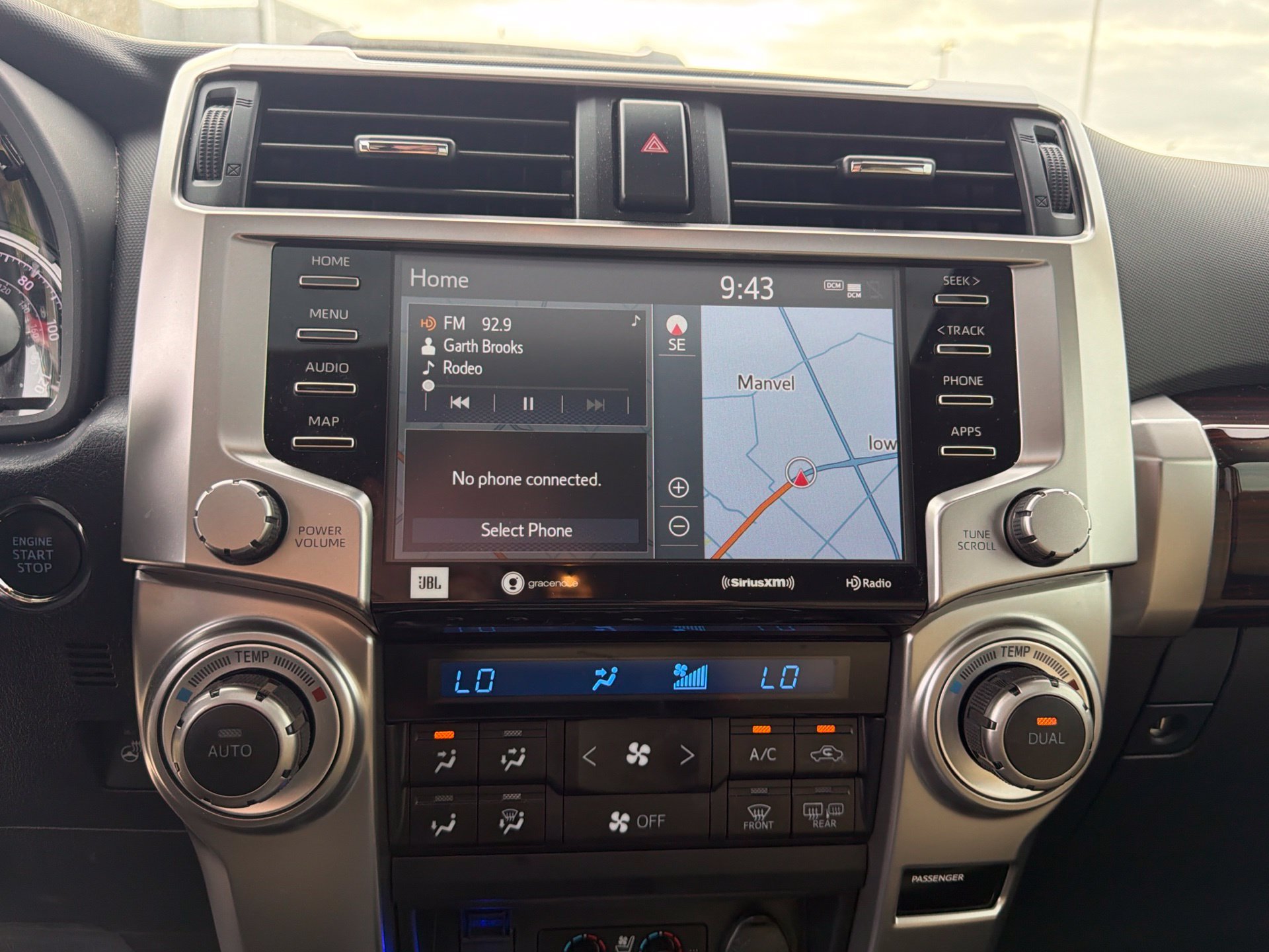 Used 2024 Toyota 4Runner Limited AWD/4WD image 20
