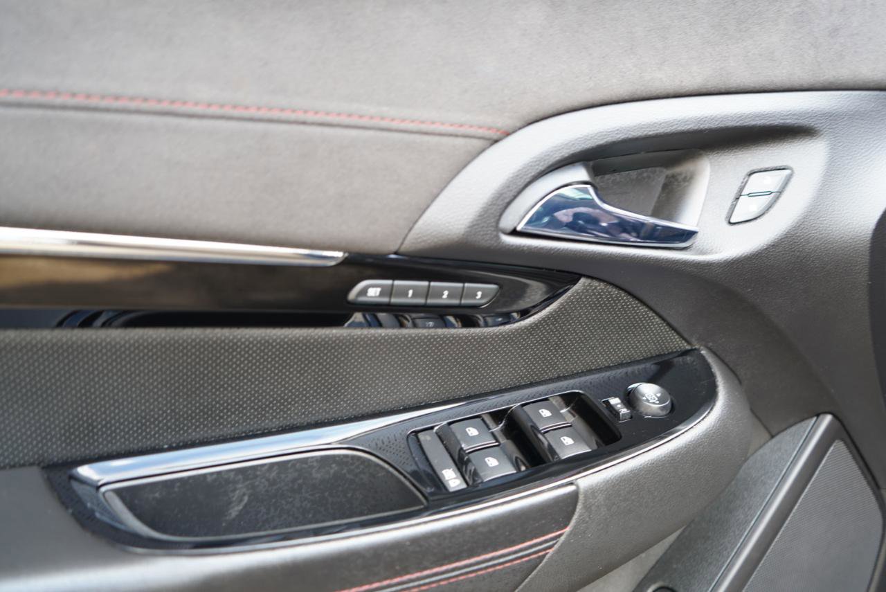 Used 2014 Chevrolet SS image 16