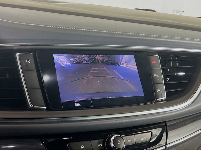 Used 2023 Buick Enclave Essence image 14
