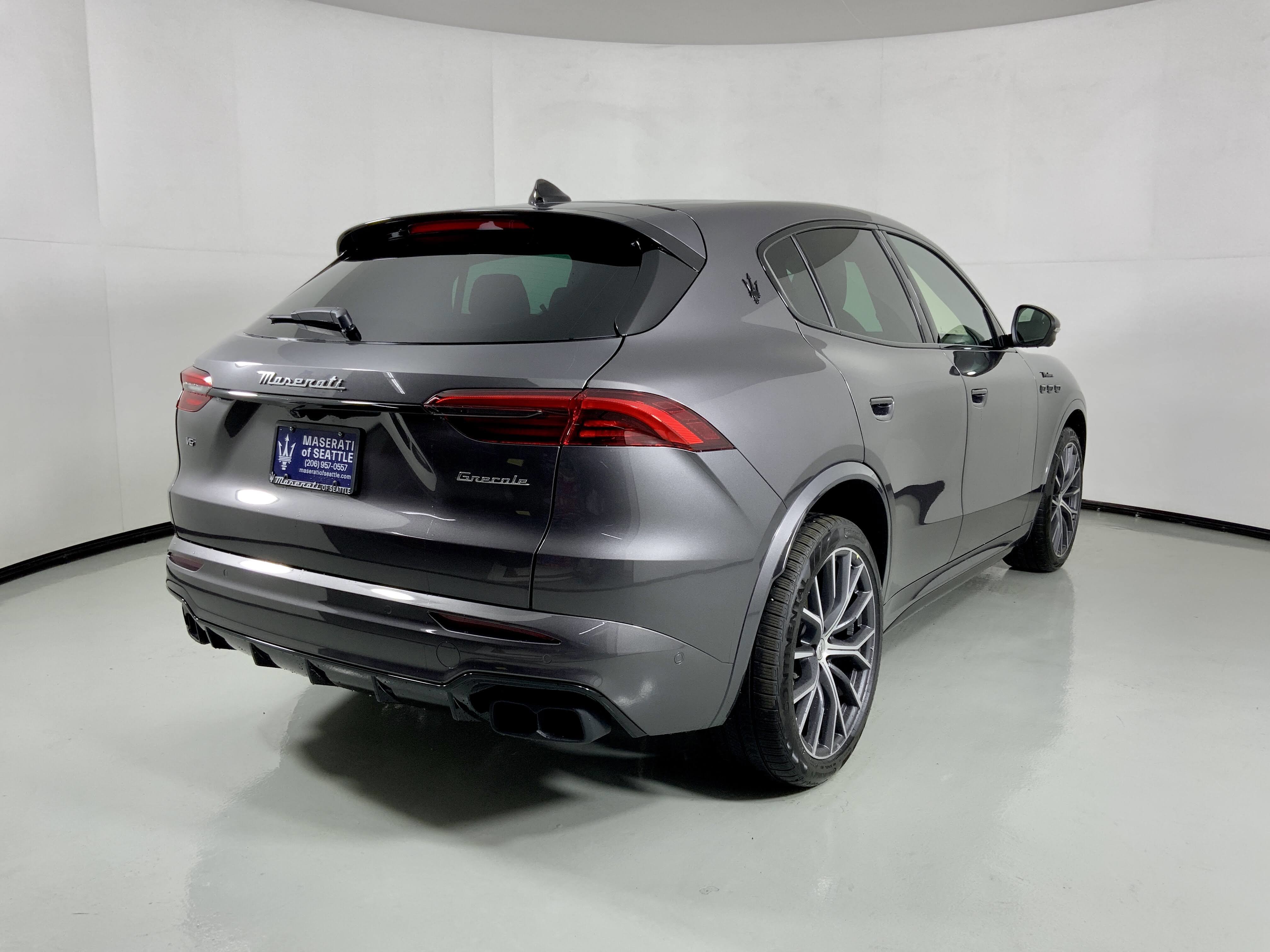 New 2026 Maserati Grecale Modena image 2