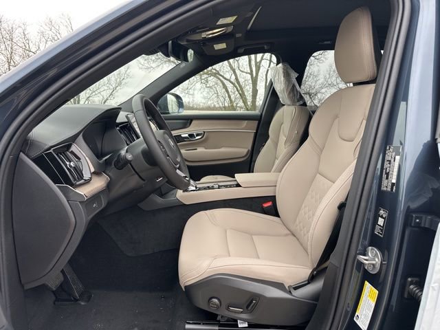 New 2026 Volvo XC90 B5 Plus w/ Protection Package Premier image 13