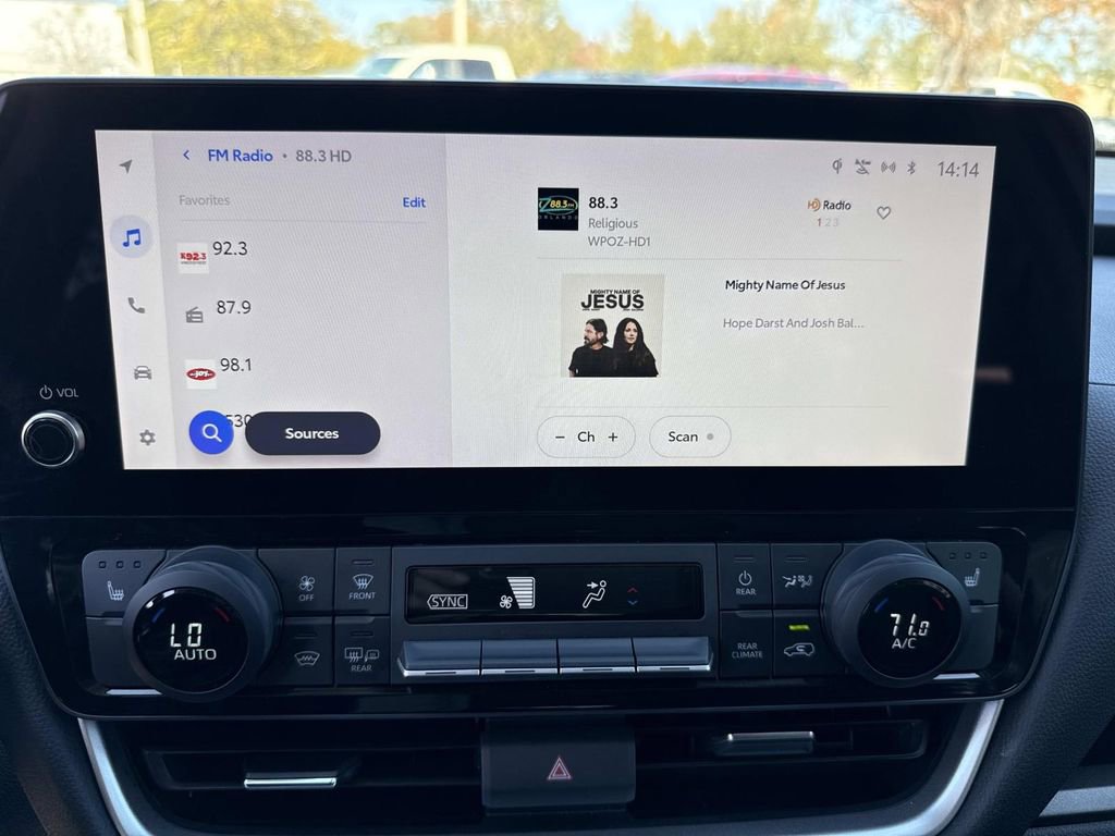 Used 2024 Toyota Grand Highlander XLE image 30