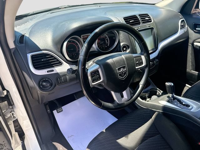 Used 2019 Dodge Journey SE FWD image 10