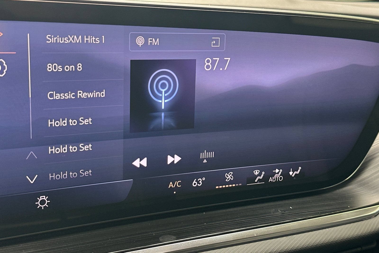 Used 2024 Buick Envision Preferred AWD/4WD image 26