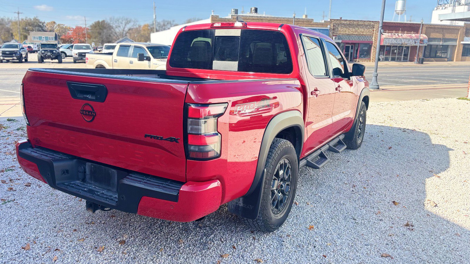 Used 2023 Nissan Frontier PRO-4X w/ Pro-4X Premium Package image 3