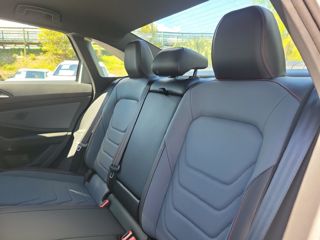 New 2027 Volkswagen Jetta GLI Autobahn FWD image 7