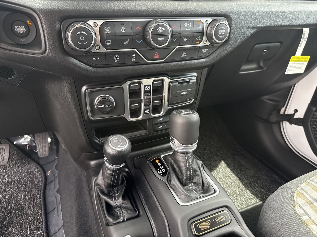 New 2026 Jeep Gladiator Sport AWD/4WD image 24