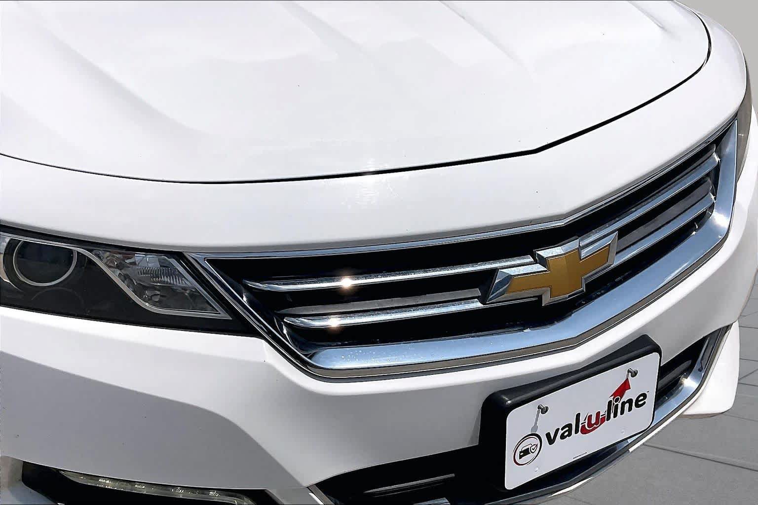 Used 2018 Chevrolet Impala LT FWD image 31