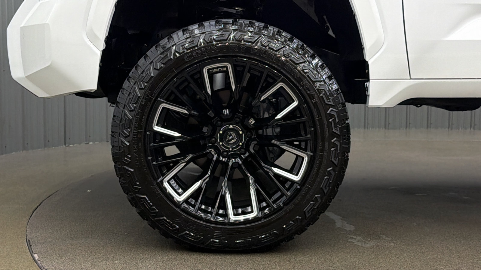 Used 2024 Toyota Tundra SR5 AWD/4WD image 10