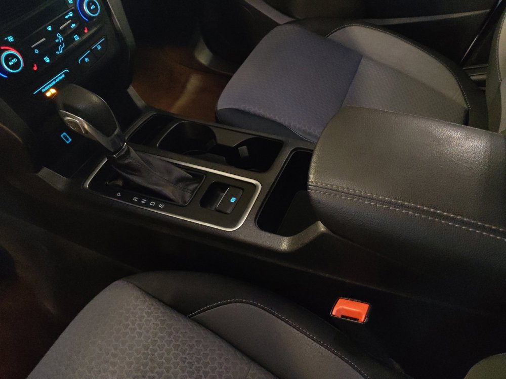 Used 2019 Ford Escape SE FWD image 26