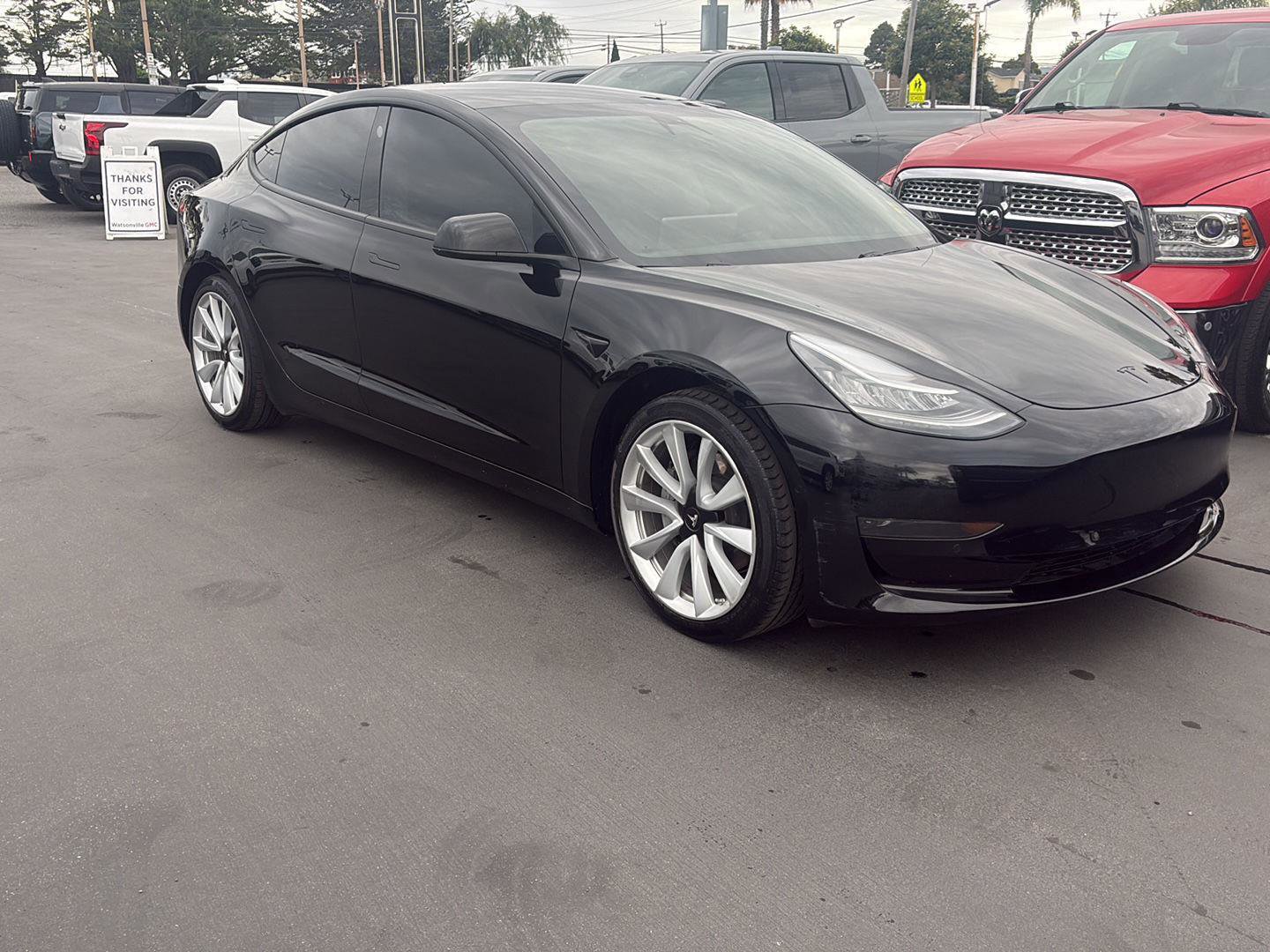 Used 2020 Tesla Model 3 Standard Range RWD image 2