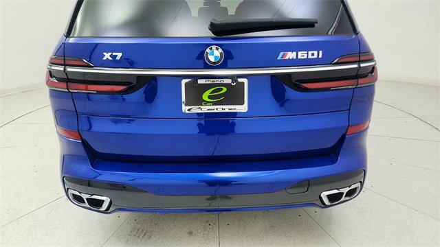 Used 2025 BMW X7 M60i image 12