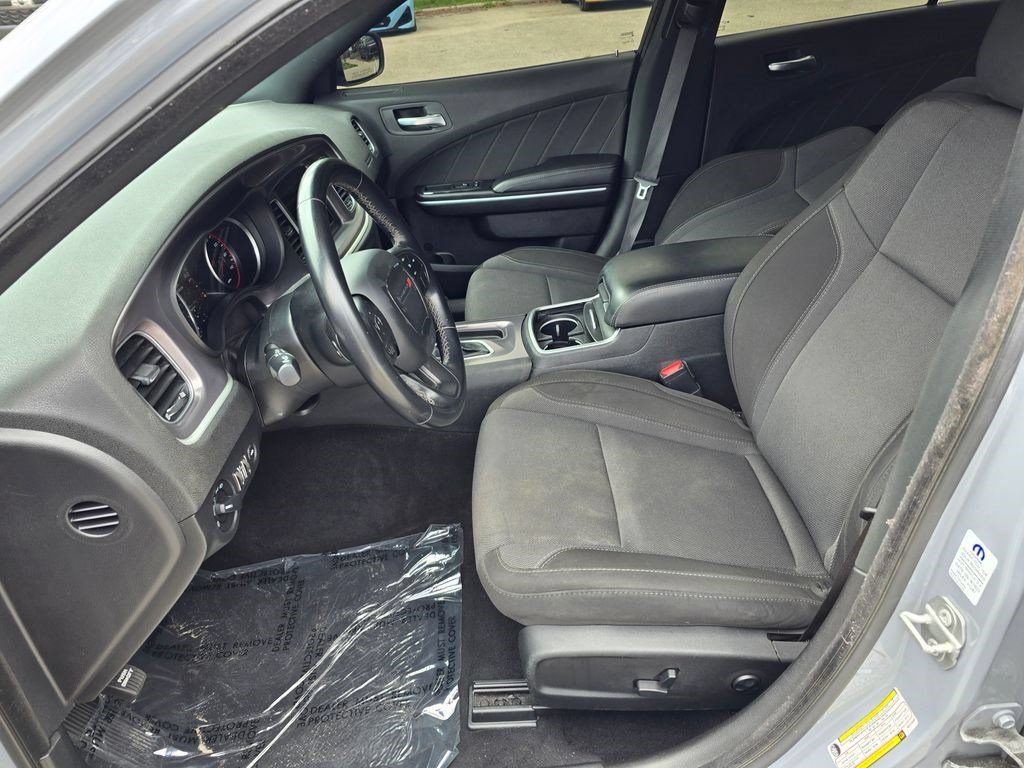 Used 2021 Dodge Charger SXT RWD image 15