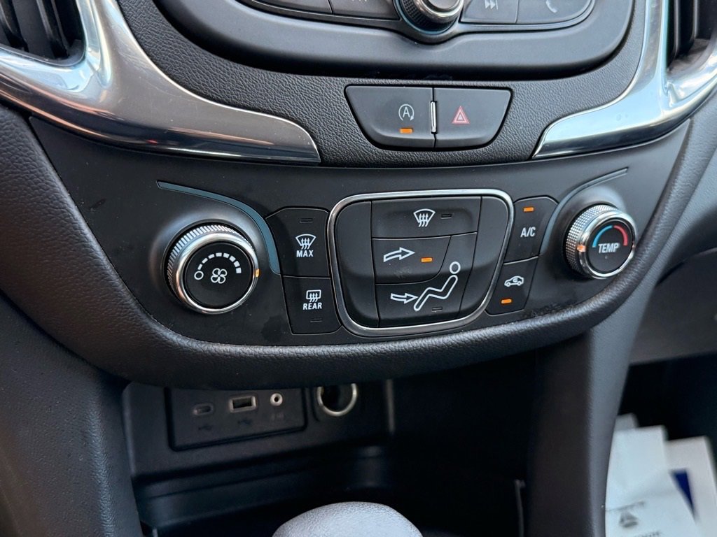 Used 2023 Chevrolet Equinox LT image 18