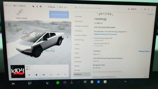 Used 2024 Tesla Cybertruck AWD Crew Cab image 36