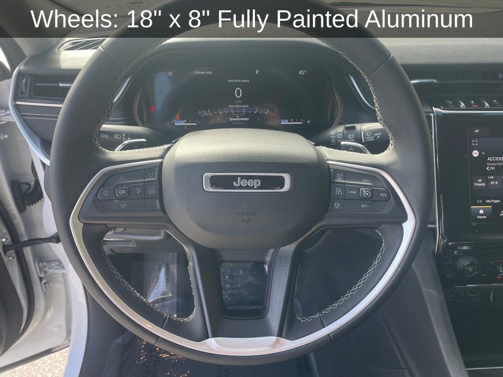 Used 2023 Jeep Grand Cherokee Laredo X image 15