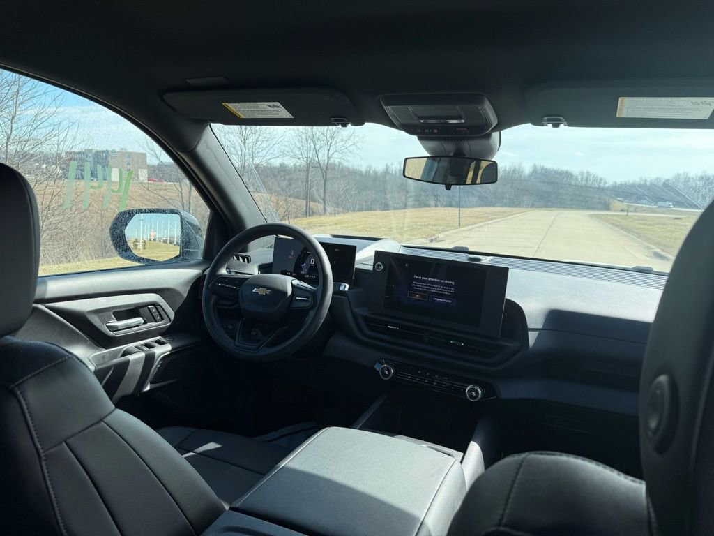 Used 2025 Chevrolet Silverado EV W/T image 18