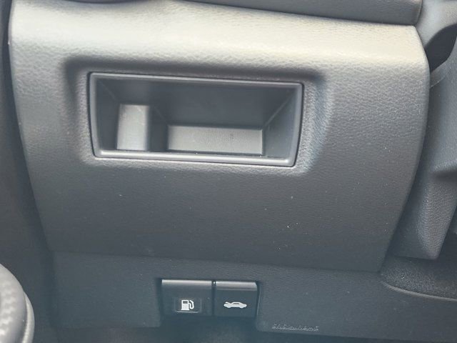 Used 2024 Nissan Versa SR image 26