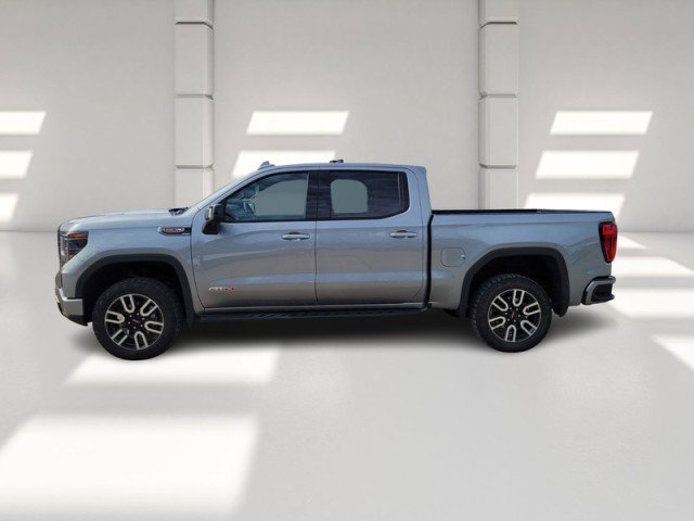 Used 2024 GMC Sierra 1500 AT4 w/ Technology Package AWD/4WD image 4