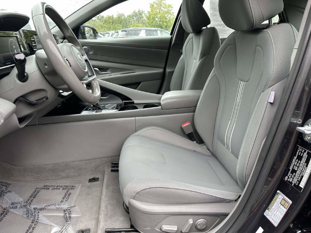 Used 2021 Hyundai Elantra SEL w/ Convenience + Premium Package FWD image 14