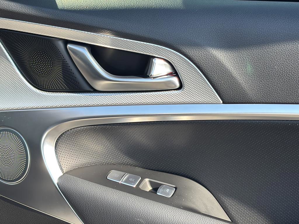 Used 2026 Genesis G70 2.5T Prestige image 39