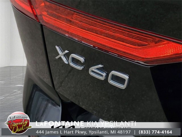Used 2022 Volvo XC60 B6 Inscription w/ Protection Package Premier image 10