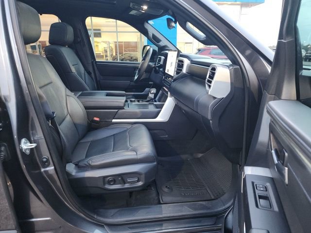 Used 2025 Toyota Tundra Platinum image 36