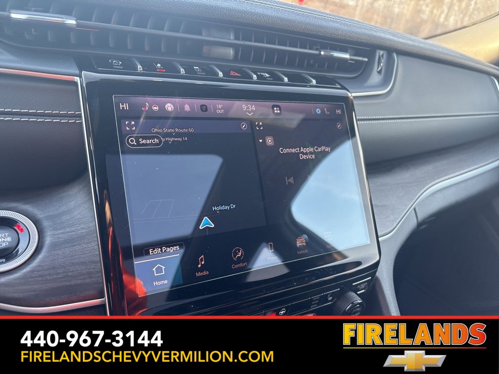 Used 2024 Jeep Grand Cherokee L Limited w/ Black Appearance Package image 20