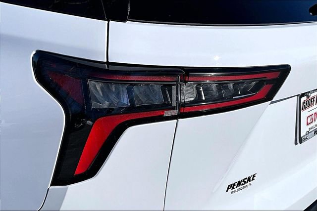 Used 2025 Chevrolet Equinox LT w/ Convenience Package II image 30