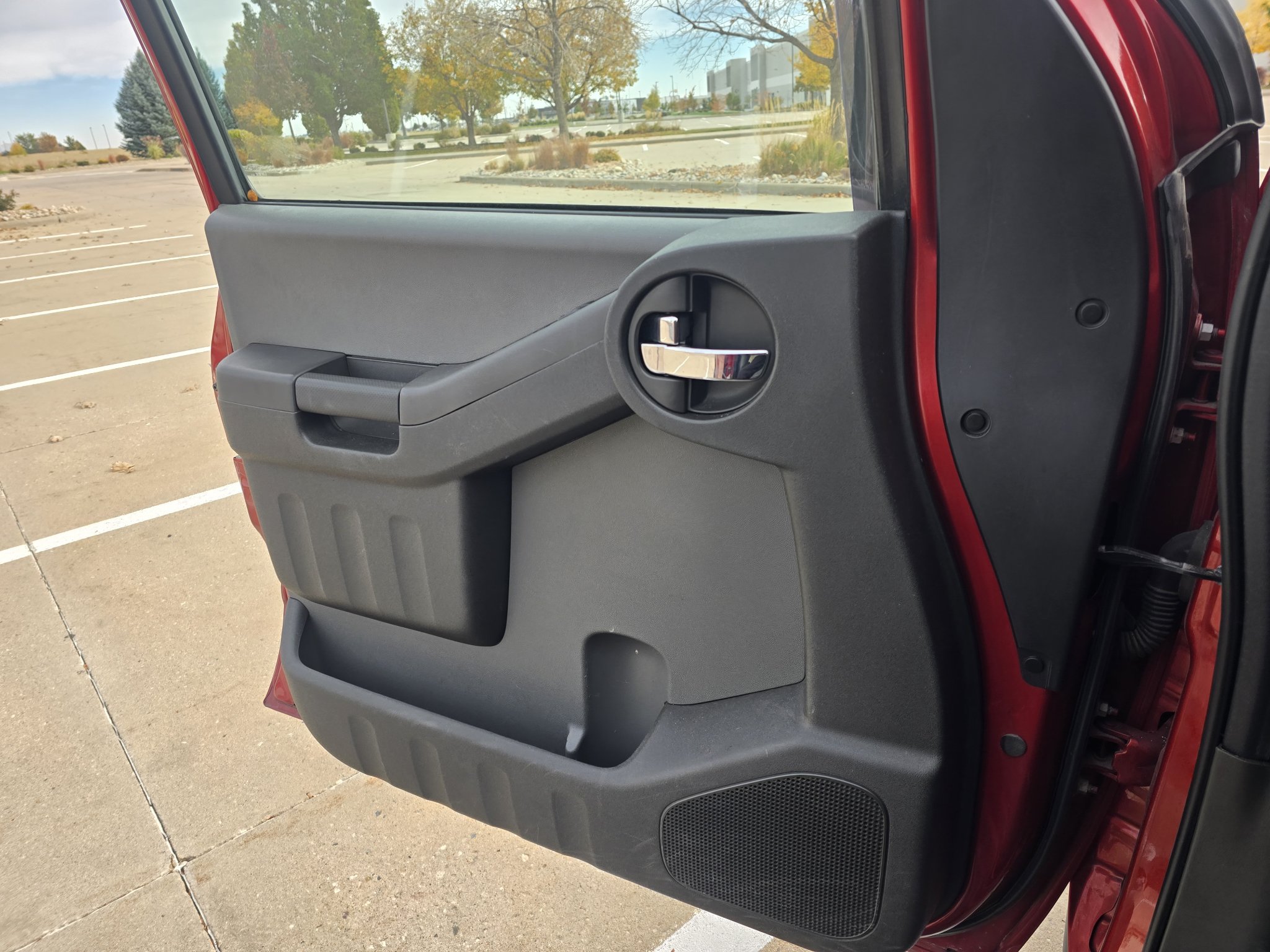 Used 2015 Nissan Xterra S w/ Value Package AWD/4WD image 16