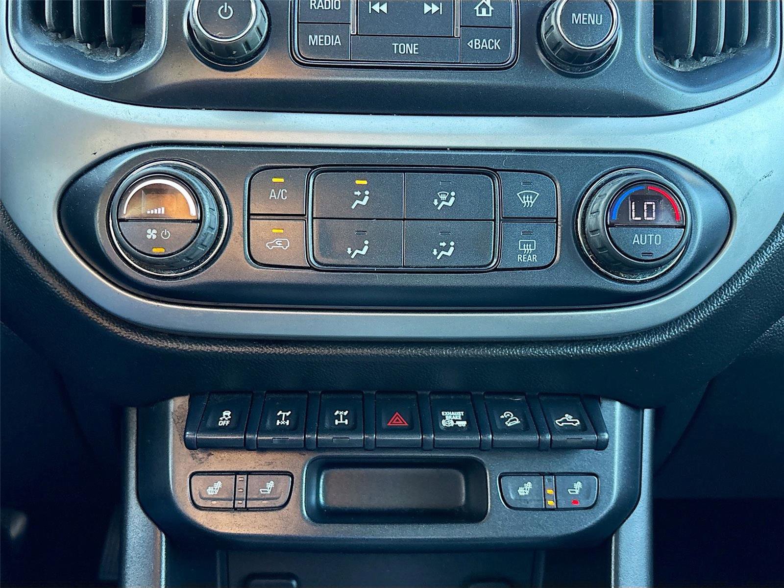 Used 2018 Chevrolet Colorado ZR2 image 17