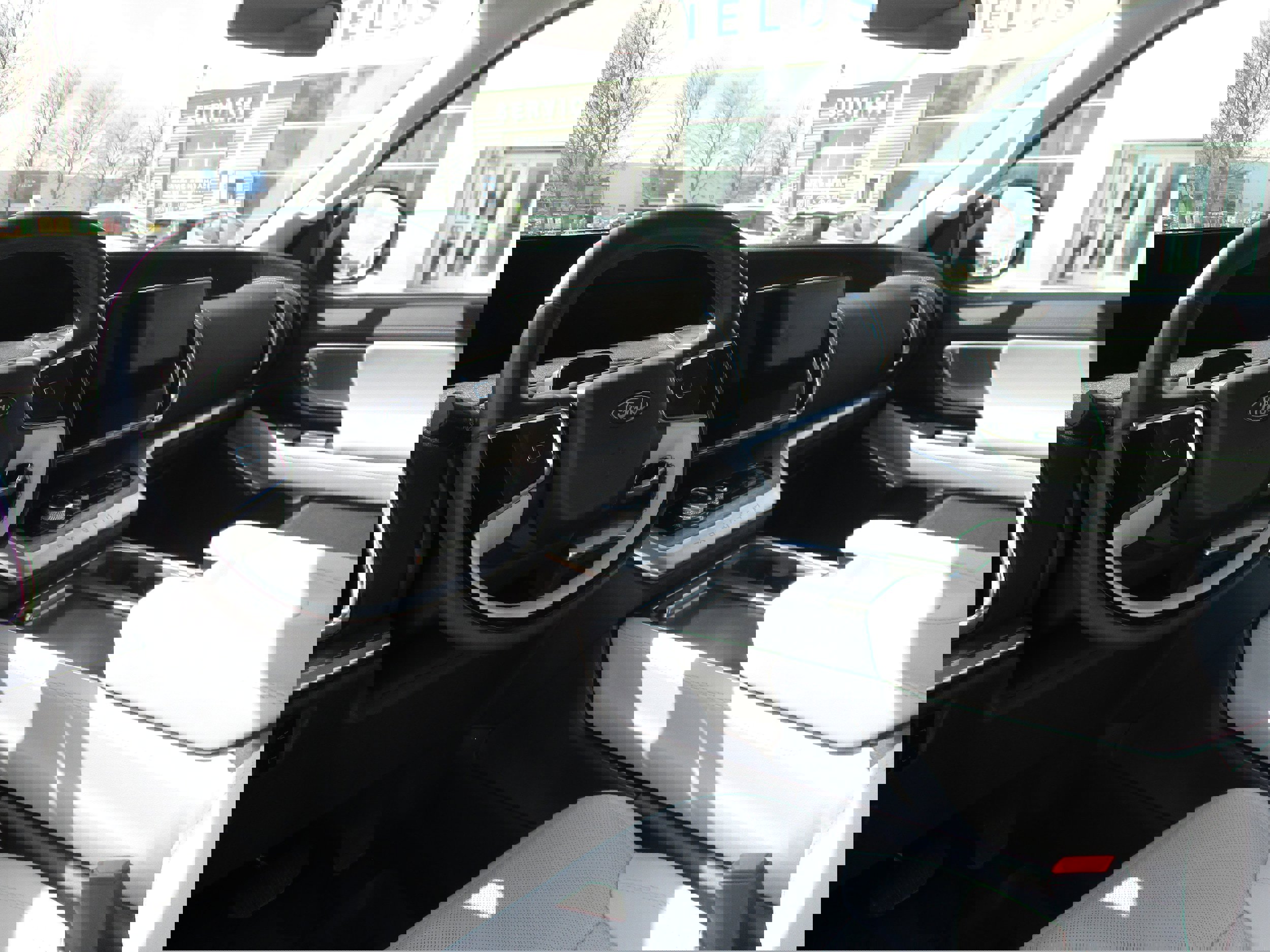 Used 2025 Ford Expedition Platinum image 15