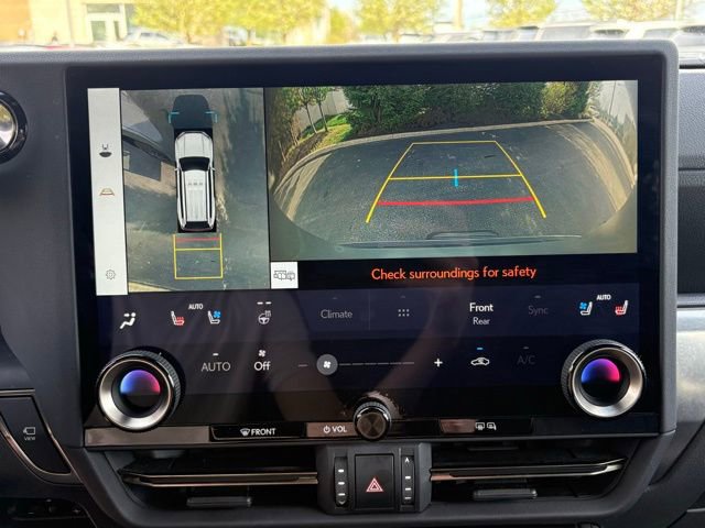 Used 2024 Lexus GX 550 w/ Accessory Package (2T) AWD/4WD image 38