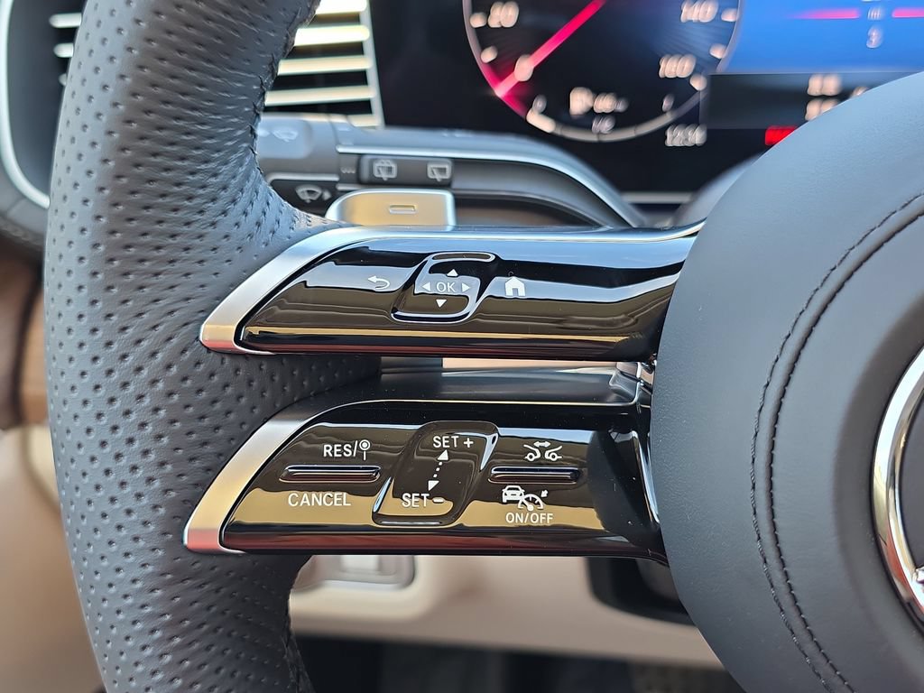 New 2026 Mercedes-Benz GLS 450 4MATIC image 24