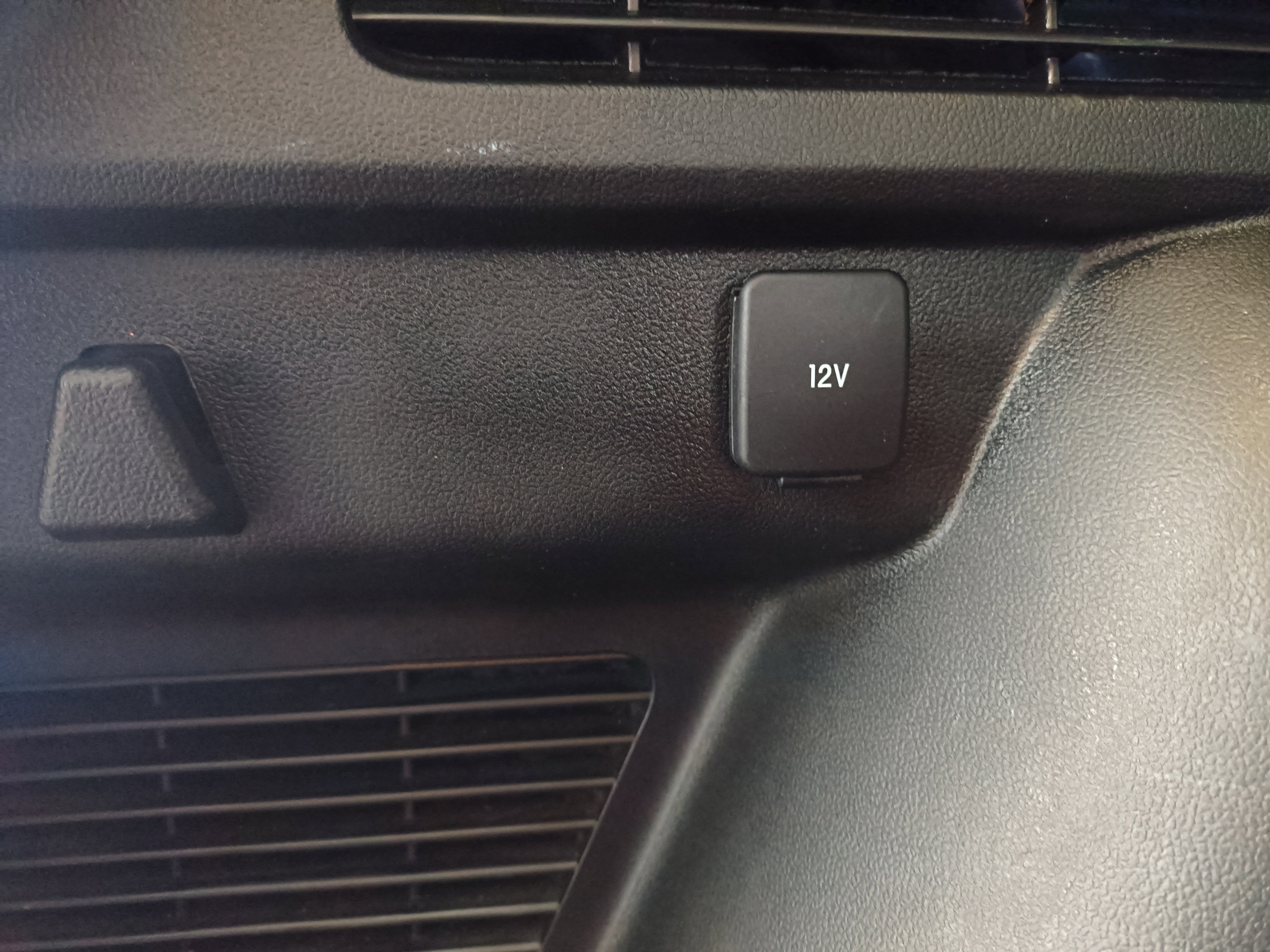 Used 2020 Ford Escape S image 8