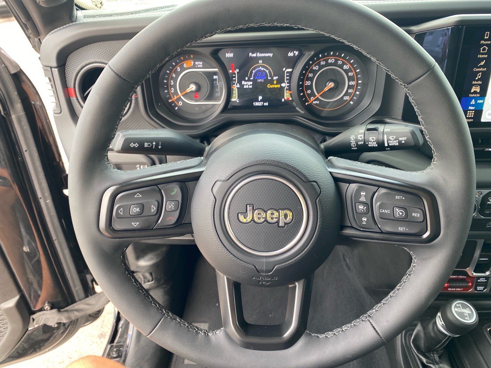 Used 2026 Jeep Wrangler Unlimited Rubicon AWD/4WD image 9