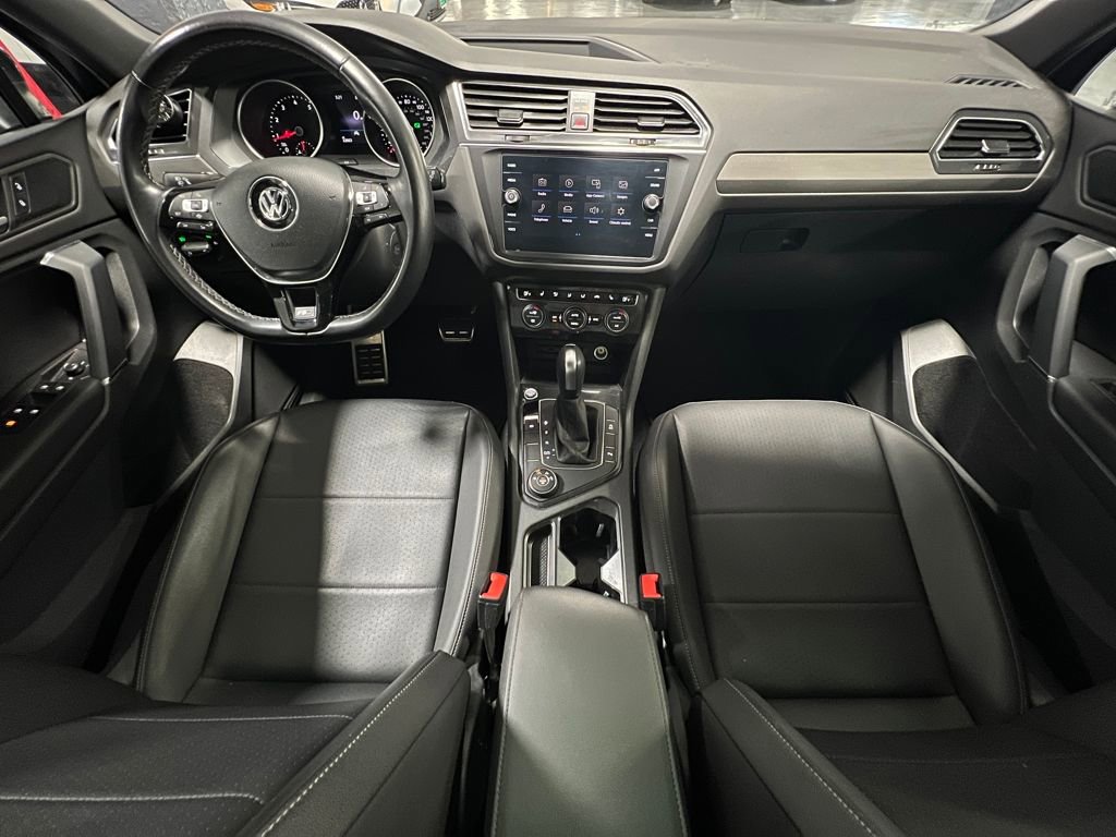 Used 2020 Volkswagen Tiguan SE R-Line w/ 3rd Row Seat Package image 28