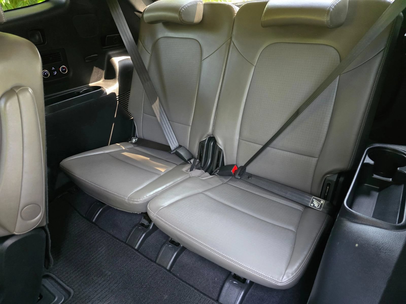 Used 2013 Hyundai Santa Fe Limited AWD/4WD image 18