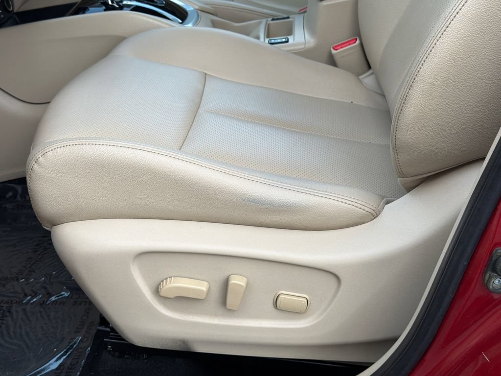 Used 2016 Nissan Rogue SL AWD/4WD image 22