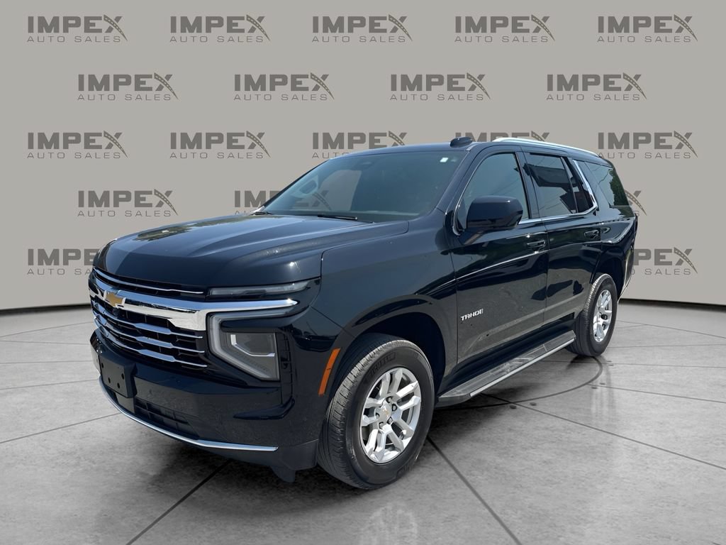 Used 2025 Chevrolet Tahoe LT AWD/4WD image 1