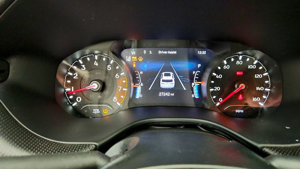 Used 2023 Jeep Compass Latitude w/ Sun and Sound Group AWD/4WD image 15