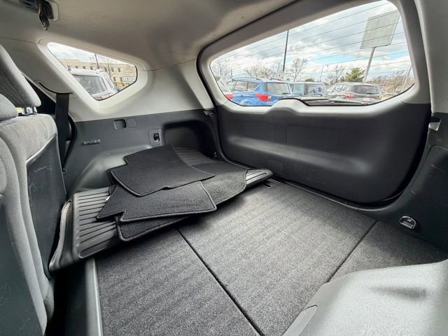Used 2014 Toyota Prius V Three image 12
